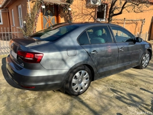 Volkswagen Jetta 1.2 TSI Bluemotion   Benzină   2017 - imagine 2