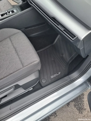 VW Golf   Advanced 2.0 TDI, 150CP, DSG, - în stare nouă - 9800 Km, an 2025, - imagine 8