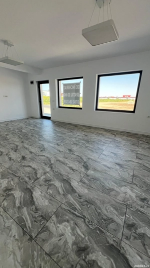 Spațiu de închiriat, ideal birou 