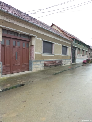 Proprietar vând casă 