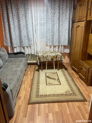 Inchiriez garsoniera zona UMT
