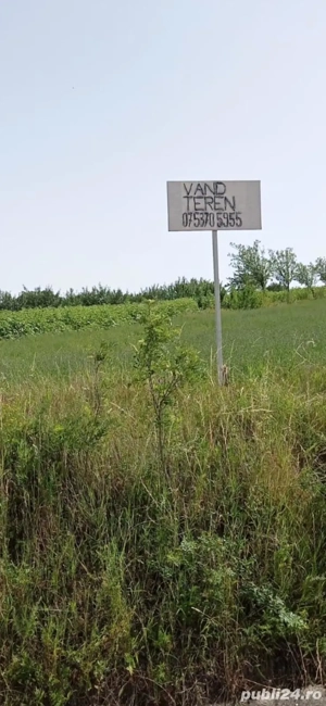 Vând teren intravilan