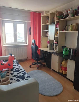 Apartament 3 camere de vanzare