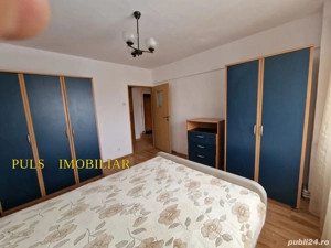 Piața Tomis 3 : Apartament două camere , 57 mp , renovat, mobilat ,complet ,centrală gaze  - imagine 4