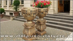 Set socluri cu vaze, arămiu patinat, model S27-V8 - imagine 2