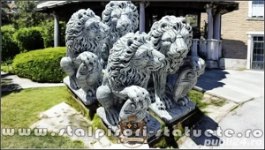 Statuetă leu mare cu blazon, gri patinat, model S1. - imagine 4