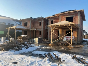 Proprietar. Duplexuri Individuale la Cheie. 3 bai. Carport