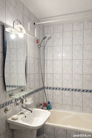 Vând  apartament 2 camere semidecomandat 