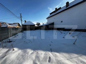 Teren 471 mp cu construcție demolabilă – ideal spații comerciale, vad auto bun