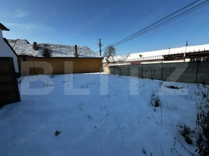 Teren 471 mp cu construcție demolabilă – ideal spații comerciale, vad auto bun - imagine 2
