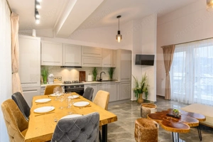 Apartament exclusivist în Predeal–investiție cu randament excelent,90MP 220.000E - imagine 2