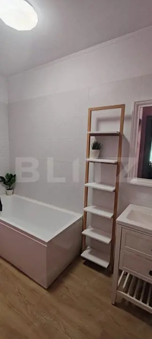 Apartament cu 3 camere, 63 mp, cu 2 bai si balcon mare, in zona Valea Garboului - imagine 15