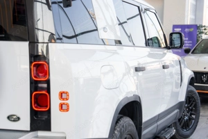 Land Rover Defender D300 3.0d 4x4 MHEV - "Hard Top" - imagine 13