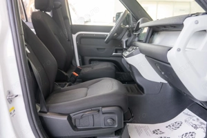 Land Rover Defender D300 3.0d 4x4 MHEV - "Hard Top" - imagine 15