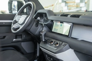 Land Rover Defender D300 3.0d 4x4 MHEV - "Hard Top" - imagine 16