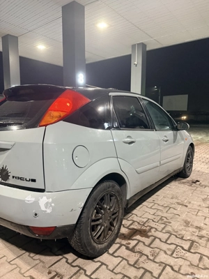 Ford Focus 2002, 1.6 Benzină , Manual  - imagine 5