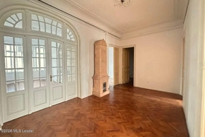 B-dul Carol 59, 222 mpu, 9 camere, etaj 1 din 3, balcoane 14 mp