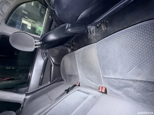 Ford Focus 2002, 1.6 Benzină , Manual  - imagine 4