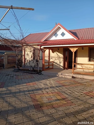Casă complet mobilată, renovată, cu teren generos   zonă liniștită Baltati, zona bisericii vechi - imagine 4