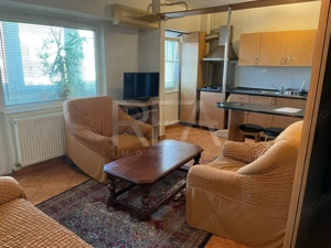 Garsoniera la intersectia Mihalache cu Averescu 