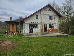 Casă de vânzare în comuna Mușătești, sat Mușătești, județ Argeș.