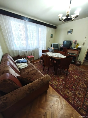 Vand apartament cu 2 camere,  ETAJ 1, Hunedoara, zona Garii, 39000 euro neg