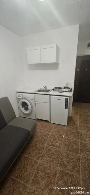 Vand garsoniera str Labirint 