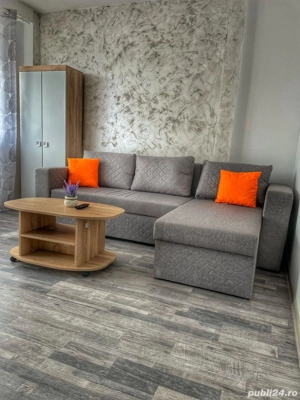 2 camere, vis-a-vis de Shopping Mall