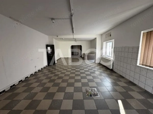 Spatiu comercial cu 2 camere 70 mpu vedere la strada Cristian Sibiu - imagine 5