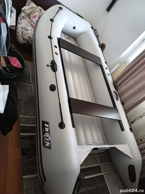 Barca gonflabila cu garantie!