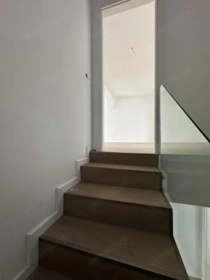  VILE MODERNE ÎN COMPLEX DE CASE ÎNȘIRUITE – STR. EROULUI, CHIAJNA  - imagine 11