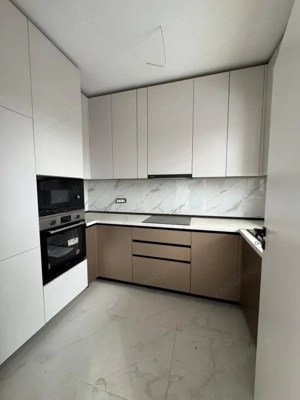  VILE MODERNE ÎN COMPLEX DE CASE ÎNȘIRUITE – STR. EROULUI, CHIAJNA  - imagine 7