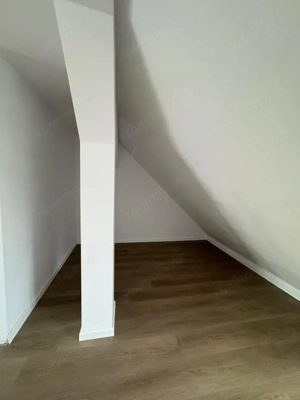  VILE MODERNE ÎN COMPLEX DE CASE ÎNȘIRUITE – STR. EROULUI, CHIAJNA  - imagine 12