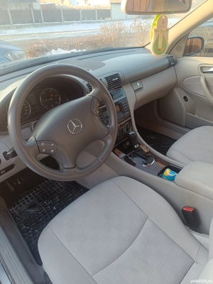 vind auto in stare foarte buna de funcționare  - imagine 7