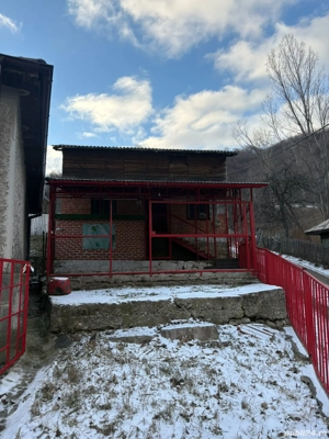 Casa+teren 285 mp,  sat Seciuri, Barajul Paltinu, Valea Doftanei