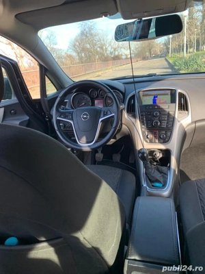 Opel Astra J 1,7 diesel - imagine 5