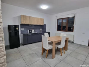 Calea Martirilor - apartament 2 camere decomandate + living, parterul unei vile, loc de parcare