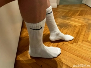 Moreno,  Detin locatie,  fac si Deplasari la Hotel sau pensiune.  Massage Oils!