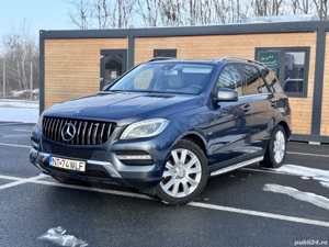 Mercedes-Benz ML 250 W166 - 4x4 - perne de Aer - Bi-Xenon - Plafon Panoramic