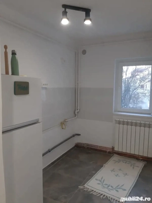 Apartament o camera decomandat etaj 3 amenajat complet zona Sagului