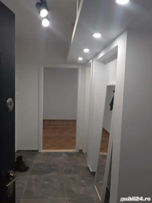 Apartament o camera decomandat etaj 3 amenajat complet zona Sagului