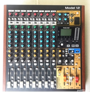Vand mixer Tascam Model 12 cu Flyht Pro Case