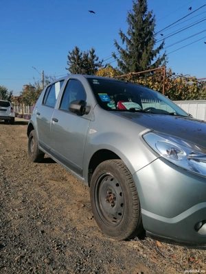 Doar 2000 euro Dacia Sandero 1,2 benzina din 2009 - imagine 2