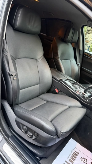         BMW 520d 2011 Bussines Pachet 8+1 viteze recent import 231000 km reali carte service - imagine 9
