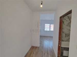 Duplex separat prin camera tehnica - finisaje de top - teren 330 mp - imagine 5