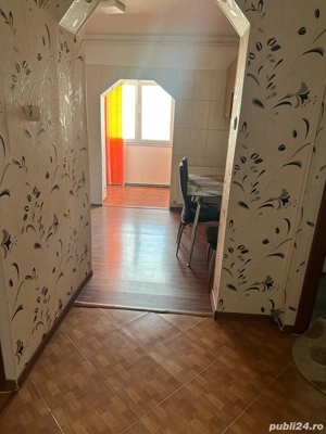 Vând apartament 3 camere,  Găești, str. Cuza Vodă  - imagine 8