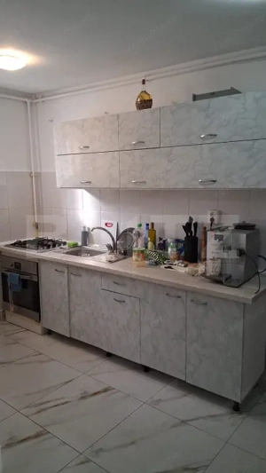 Apartament de vanzare, cu 2 camere, strada Ghinzii - imagine 3