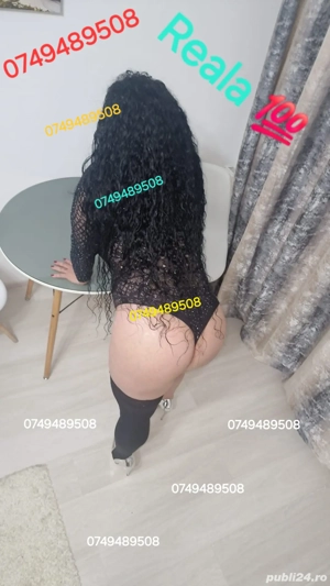 Brunetă creață focoasă 35 ani