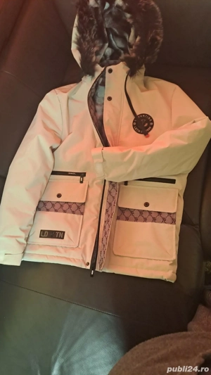 geacă anti vânt și ploaie 