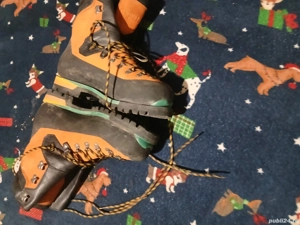 Bocanci de protecție cu bombeu metalic   aproape noi - imagine 3